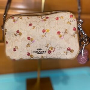CC1-Coach Signature Cherry Isla Light Khaki Multi Crossbody Bag EUC